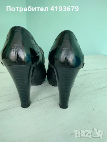 Страхотни обувки естествена кожа 39 номер, снимка 2 - Дамски обувки на ток - 50637883