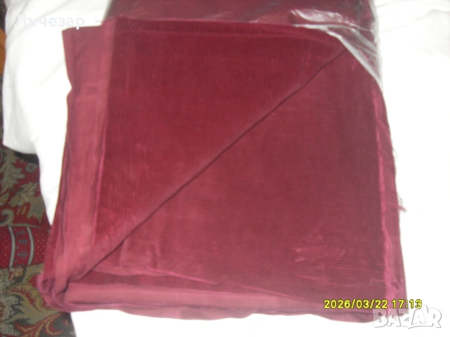 Продавам плат от ситно рипсено кадифе