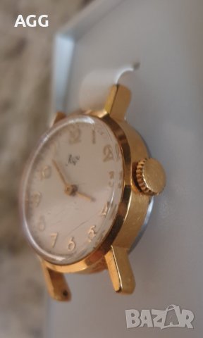 Механичен работещ часовник Луч СССР в оригиналната кутийка, снимка 3 - Антикварни и старинни предмети - 39658014