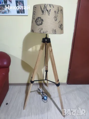 Продавам настолна и Подова лампа, снимка 3 - Настолни лампи - 49938651