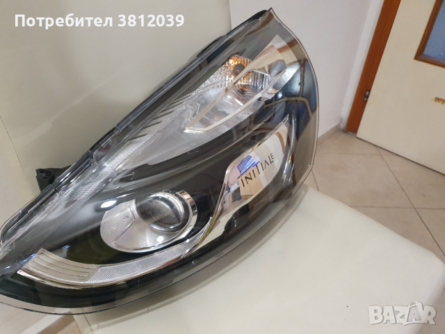 Ляв фар за Renault Clio IV INITIALE / Рено Клио 4 (2013-2016), снимка 4 - Части - 44715451
