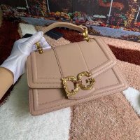 Елегантна чанта Dolce & Gabbana реплика, снимка 4 - Чанти - 29491597