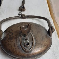 Уникална стара бронзова лампа на газ или масло, снимка 1 - Антикварни и старинни предмети - 38684339