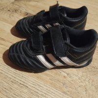 Маратонки adidas 28 номер, снимка 5 - Детски маратонки - 29216539