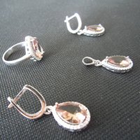 НАМАЛЕН  НОВ  Сребърен комплект със султанит - обеци, пръстен , медальон, снимка 3 - Бижутерийни комплекти - 34266354