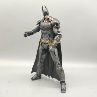 Три модела екшън фигури на Батман(Batman)-18 см, снимка 6 - Колекции - 35432230