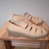 Нови кожени ежедневни обувки бежови 37 номер, снимка 2 - Дамски ежедневни обувки - 29268052