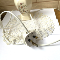 Красива порцеланова лампа от Англия, снимка 5 - Антикварни и старинни предмети - 44582764