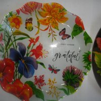 Нови Стъклени Цветни Чинии-2 бр-ф195/200мм-Декоративни-Lovery Garden Gratefue-AURORA, снимка 5 - Чинии - 39641793