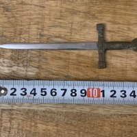 Стар метален малък меч,нож за писма, снимка 1 - Антикварни и старинни предмети - 36812031