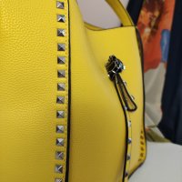 Лятна дамска чанта, голям размер, в жълт цвят. 26лв., снимка 4 - Чанти - 37348444