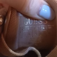 Кожени кецове guess оригинални , снимка 5 - Дамски ежедневни обувки - 37841892