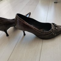 Остри обувки , снимка 4 - Дамски обувки на ток - 30793324