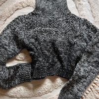 Пуловер къс crop top, снимка 5 - Блузи с дълъг ръкав и пуловери - 44640105