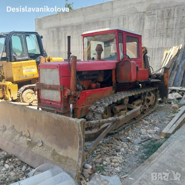 DT 75, снимка 1