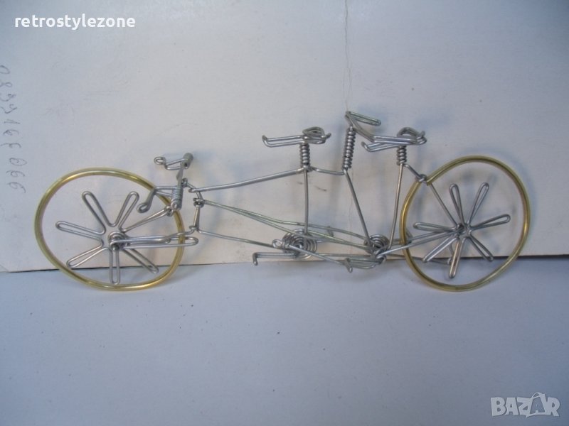№ 6891 стара фигура - велосипед   - изработен от тел   - размери - дължина 28 см , височина 8 см , снимка 1