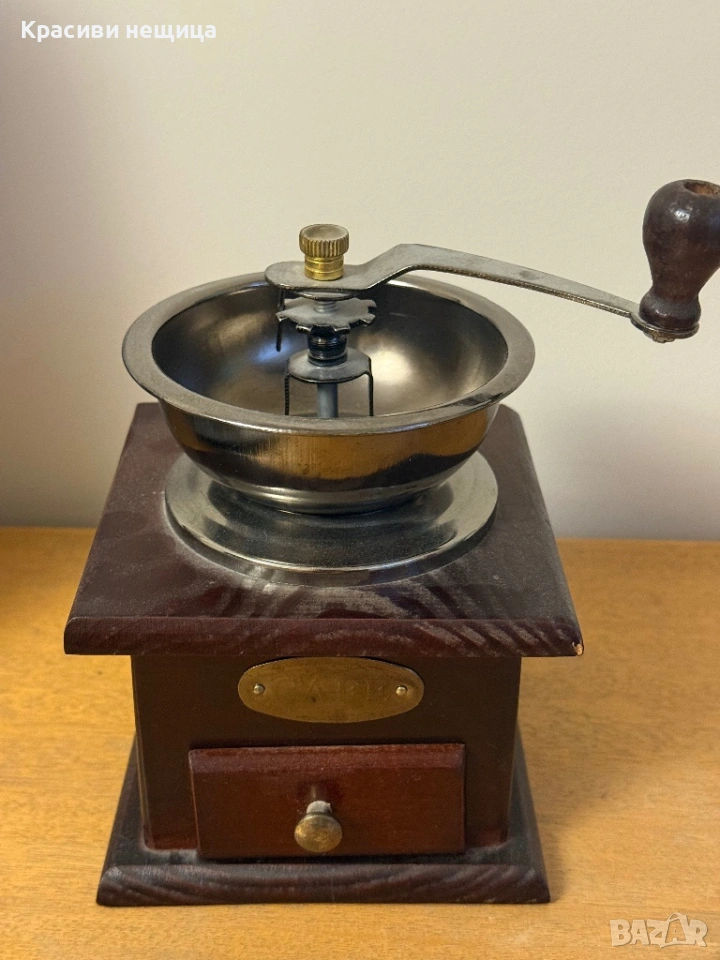 Ръчна ретро кафемелачка, снимка 1