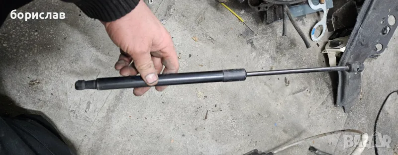 Амортисьор багажник за Фолксваген Пасат б6 , снимка 1