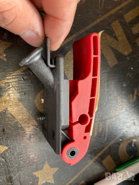 Ръчка за отваряне на преден капак мерцедес ц класа w204 , снимка 1