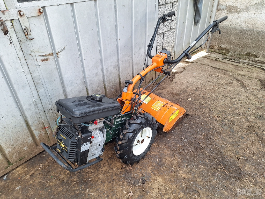 Фреза мотоблок Goldoni Italy бензинов малък хубав, снимка 1