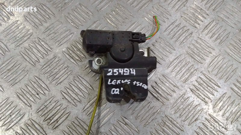 Брава заден капак Lexus IS200 2002г.	, снимка 1