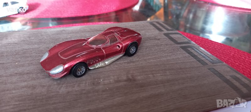 Design by Tom Meade, снимка 1