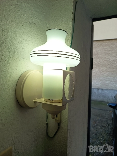 Лампа за стена, снимка 1
