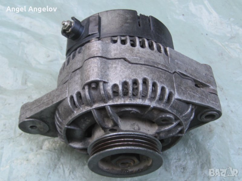 Алтернатор 0120485050 Bosch 31100-PP4-E03 за Honda Civic Concerto Rover 200 (1989 - 1999) , снимка 1