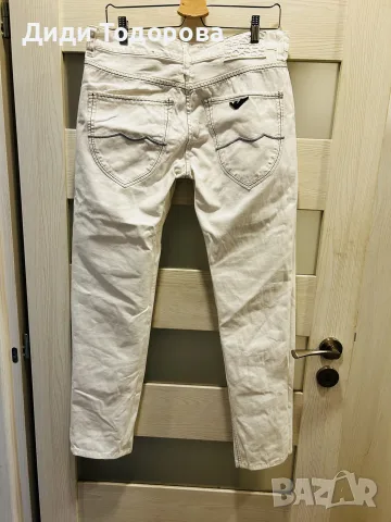 Мъжки/Дамски бели дънки EMPORIO ARMANI с контрастни шевове, снимка 3 - Дънки - 55903020
