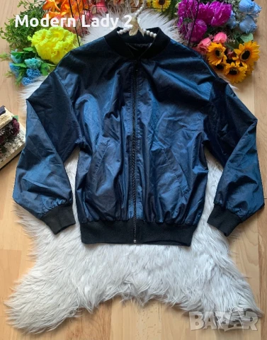 Двулицев бомбър