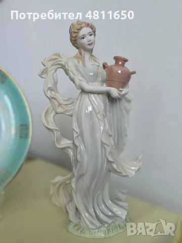 Порцеланова фигура 30см, снимка 9 - Антикварни и старинни предмети - 55750195