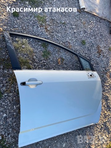 Врата Предна дясна за Тойота корола версо.2004-2008г