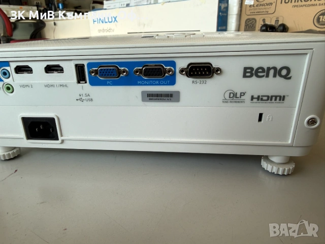 Проектор BENQ TH 585 , снимка 7 - Плейъри, домашно кино, прожектори - 53351245