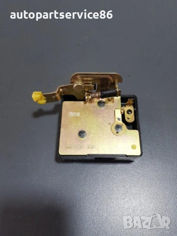 Механизъм на бравата на багажника за KIA Carnival 2.9 CRDi (2006–2010), снимка 2 - Части - 53186960