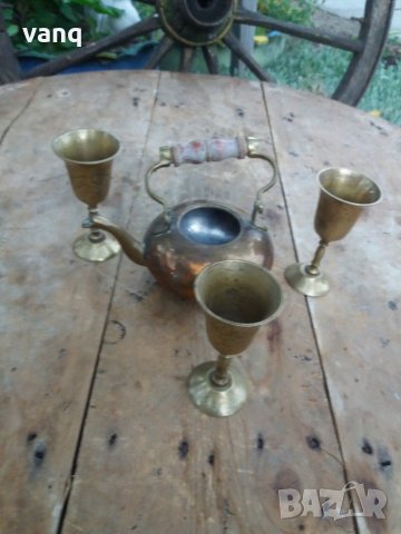 Месингови чашки +чайник, снимка 1 - Антикварни и старинни предмети - 33961223