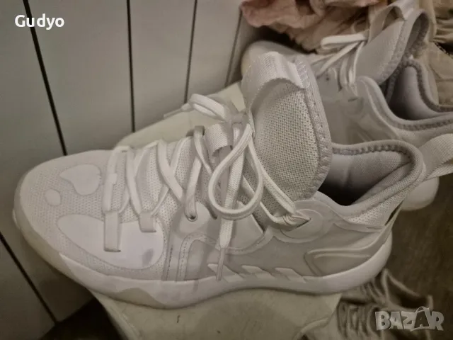 Маратонки adidas harden stepback 2 white, снимка 3 - Маратонки - 47412606