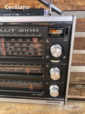 Grundig Satellit 2100 – колекционерски радиоприемник., снимка 4 - Радиокасетофони, транзистори - 53121631