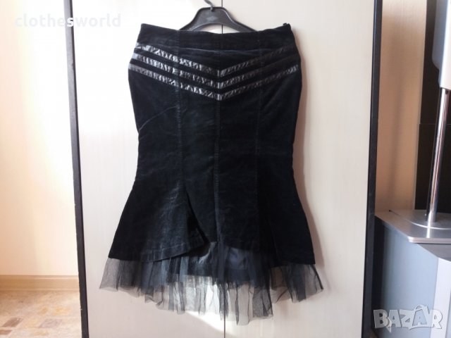 Невероятна пола H&M от кадифе модел рибена опашка, снимка 2 - Поли - 19855511