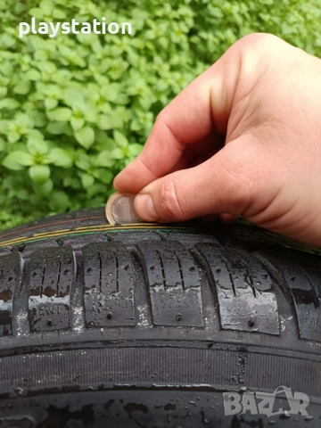 Гума пирели сото зеро 3, 215/60/16 зимна, снимка 4 - Гуми и джанти - 52710660