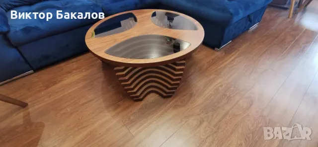 Продавам холната, кръгла маса, снимка 3 - Маси - 49749710