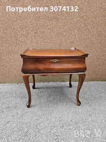 Малка ретро тоалетка