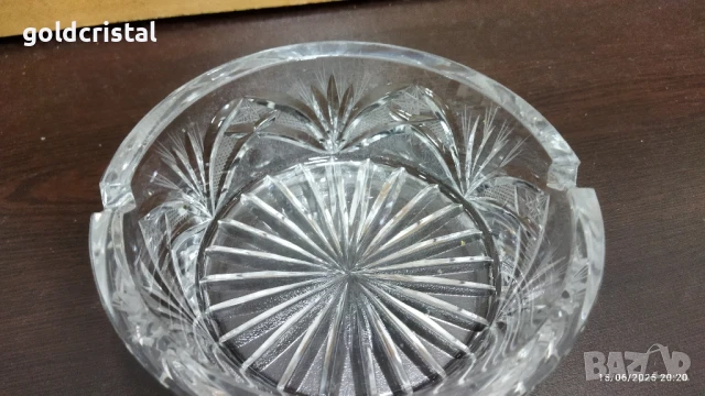 Кристален пепелник серия Зорница , снимка 5 - Антикварни и старинни предмети - 32925325