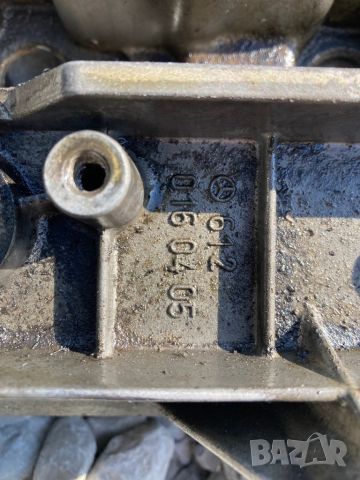 A6120140002 картер и капак клапани 6120160405, снимка 2 - Части - 44615003