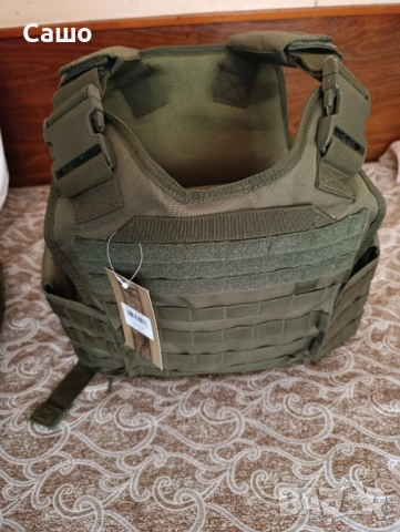 нова бронежилетка с плочи