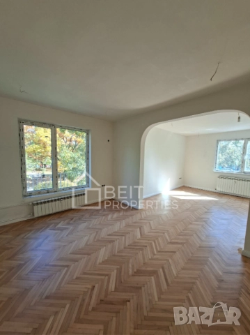 Тристаен апартамент в Славия