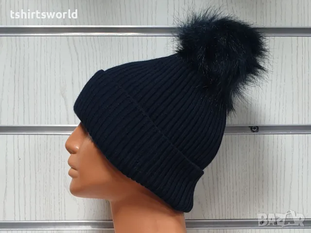 Нова зимна топла дамска шапка Silver Star в тъмносин цвят с пух/помпон, снимка 4 - Шапки - 47926963