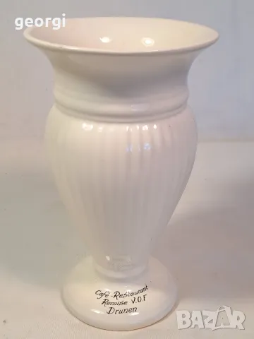 порцеланова ваза  25/3