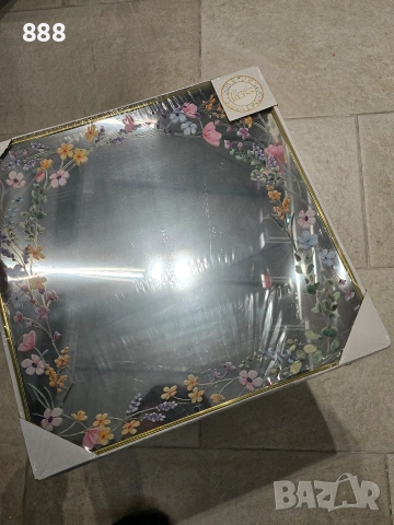 стенно огледало 