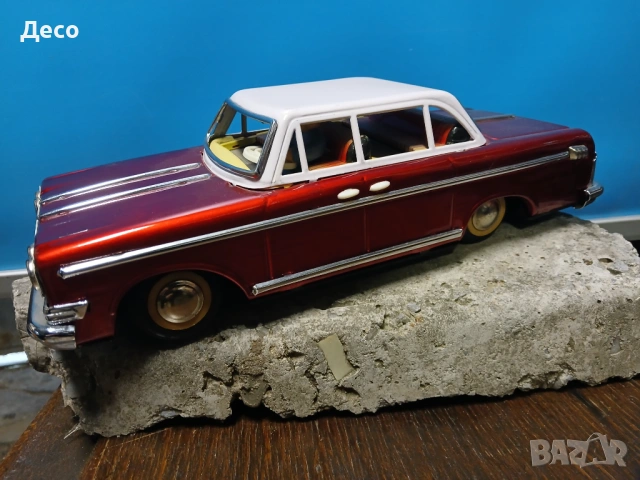 Стара китайска ламаринена играчка автомобил седан., снимка 2 - Колекции - 53007895