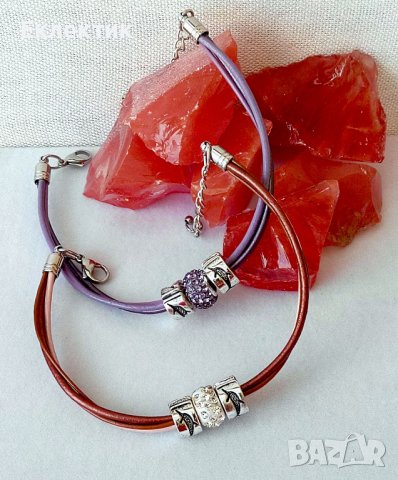 Гривни от кожа и полимерни кристали, снимка 3 - Гривни - 38123444